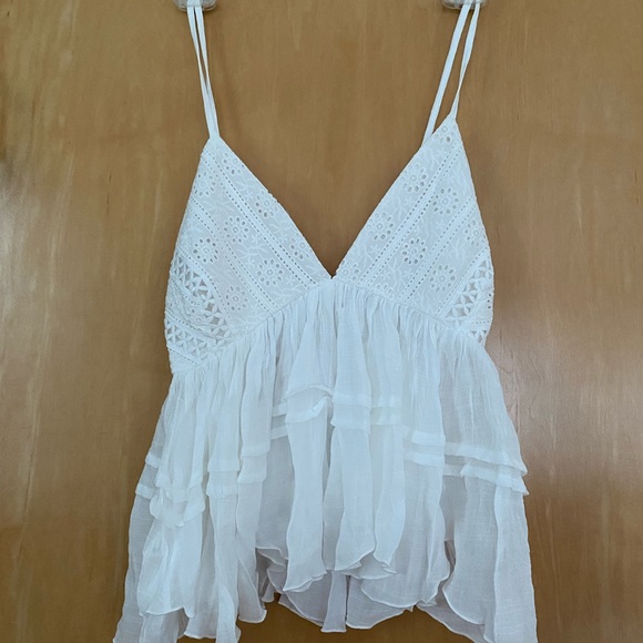 ‼️SOLD OUT‼️Boho Ruffled Babydoll Semi Cropped Flowy White Eyelet Blouse Top - Picture 6 of 8